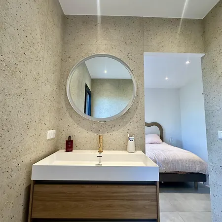 2 Mitoyennes * Monticello