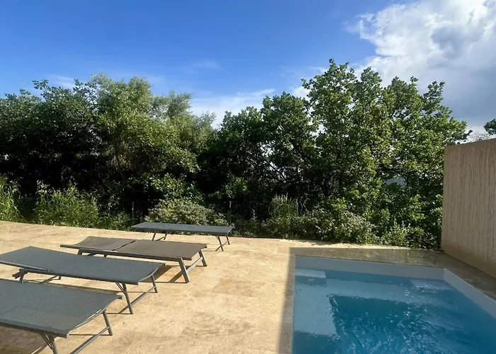 2 Mitoyennes * Monticello